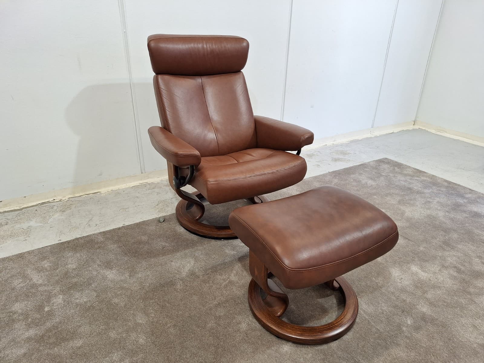 Ekornes Stressless Nojatuoli+rahi